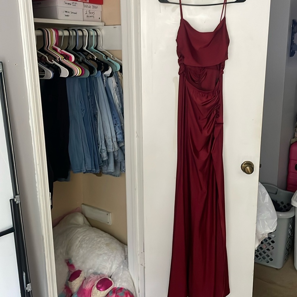 Windsor silk red prom dress